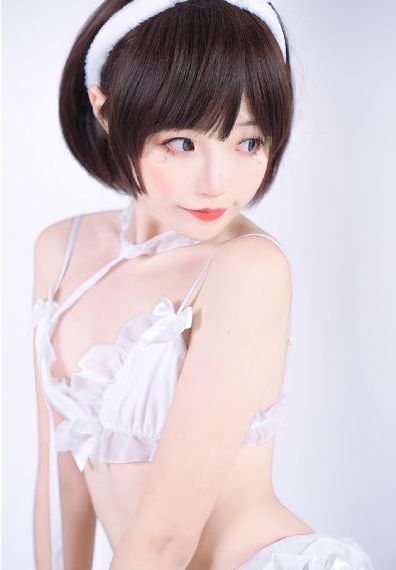 一边亲一边摸韩剧免费观看_BD在线观看完整版