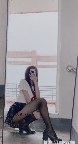 康乃馨之吻_电影免费国语
